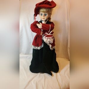 Holiday Classics Vtg Mam'selle Victorian Woman Lighted Candle Musical Motion